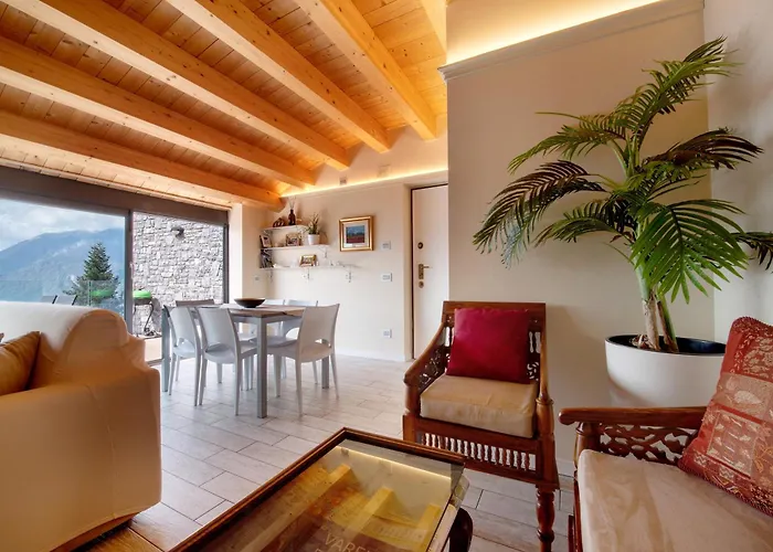 Relax And Happiness Private Jacuzzi Perledo