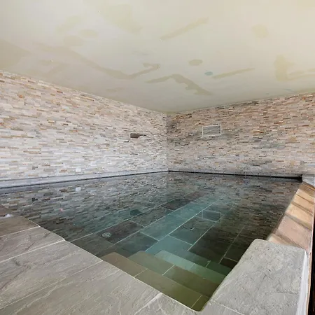Relax And Happiness Private Jacuzzi * Перледо